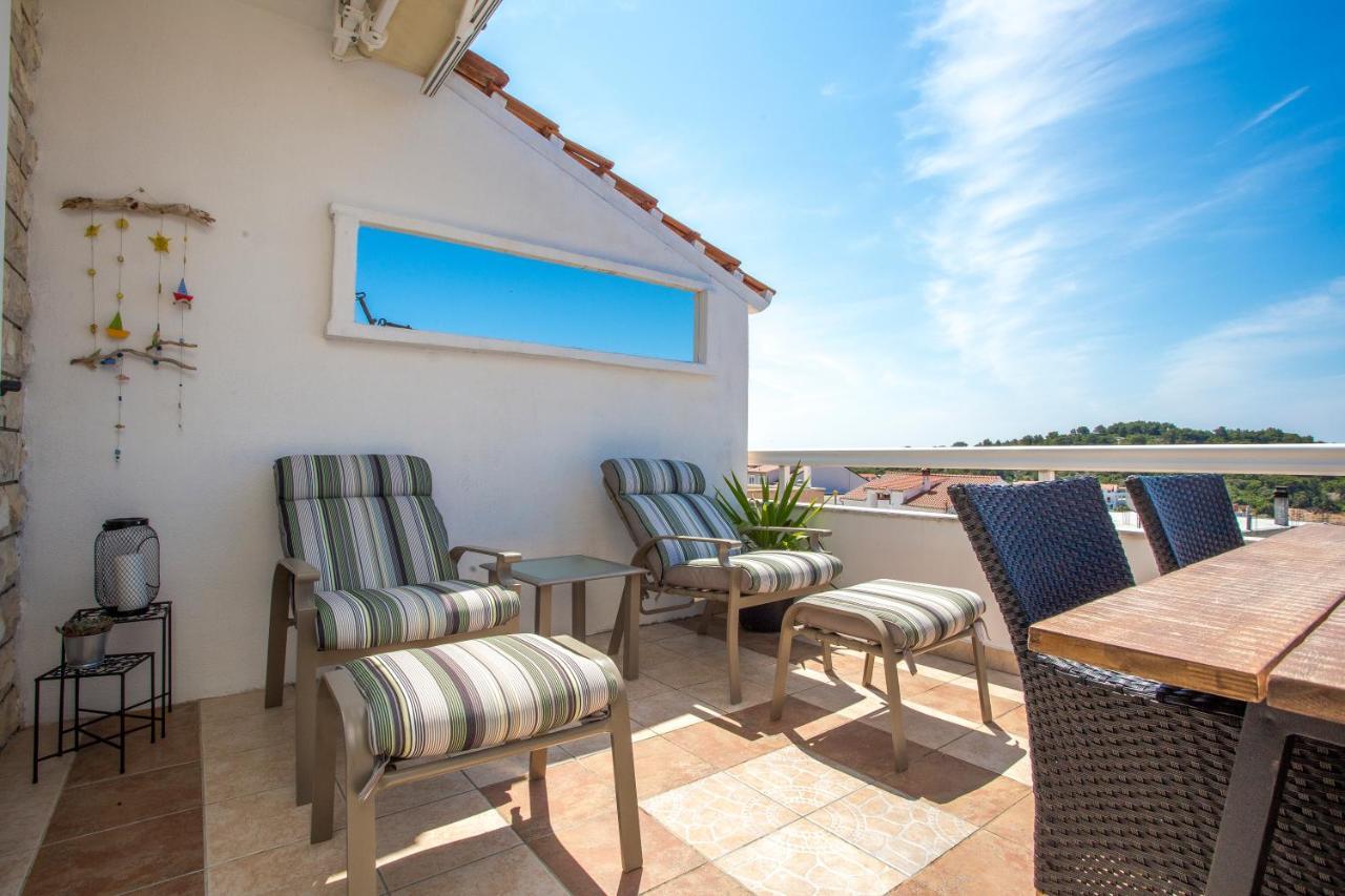 Peaceful Apartment With Beautiful View Hvar Town Exterior photo